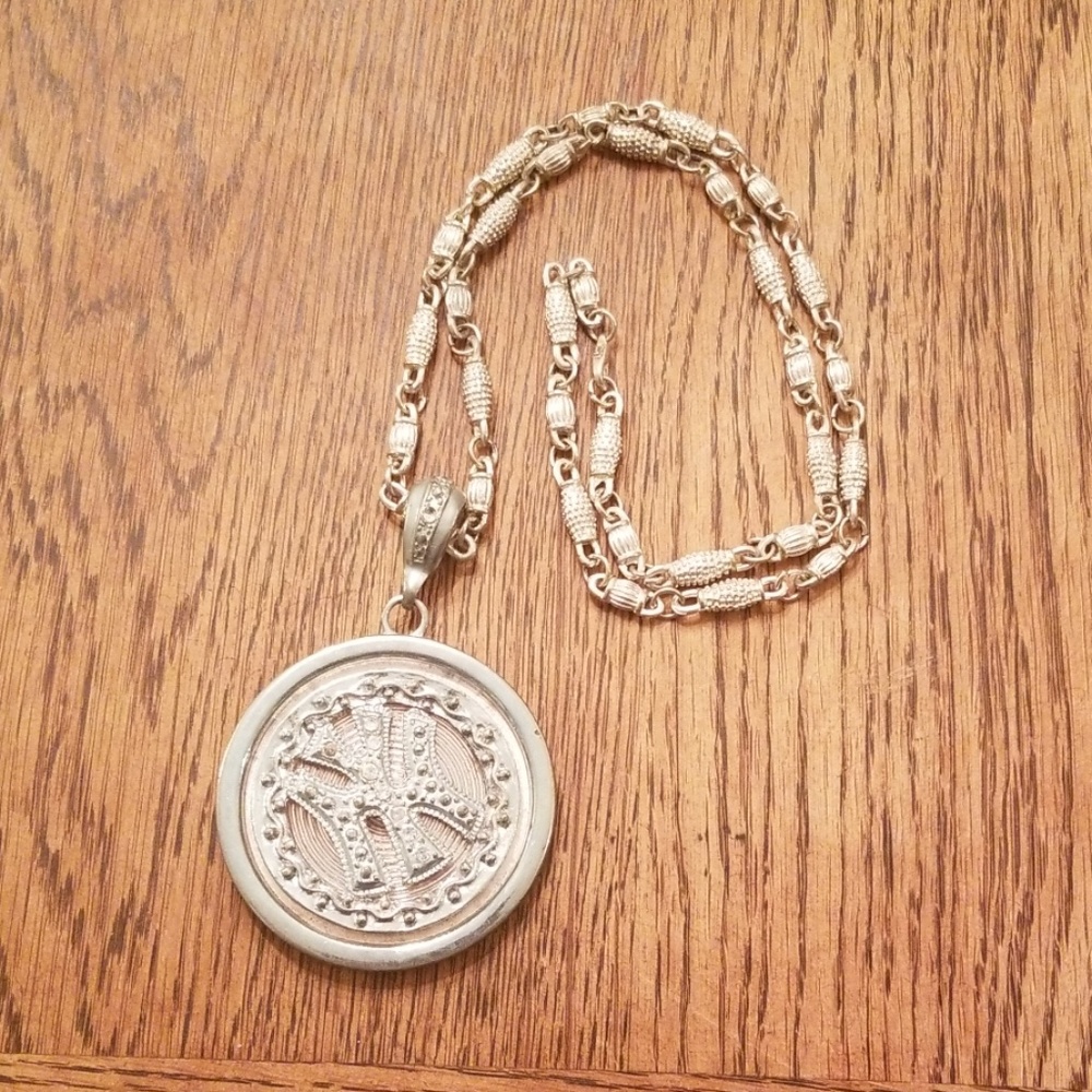 90s rapper NY spinner necklace with rhinestones